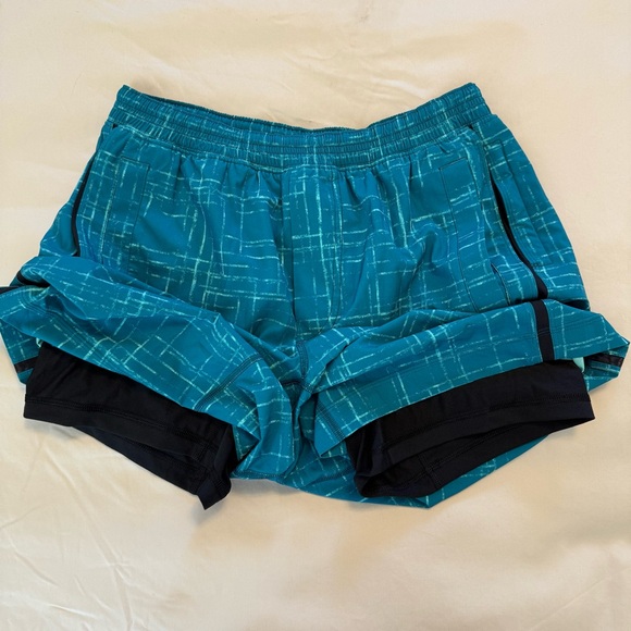 Lululemon Pace Breaker Lined Shorts 9", M - Picture 4 of 6